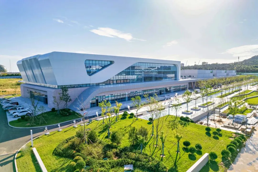 刻苦训练篮球时如何避免受伤的建议_1